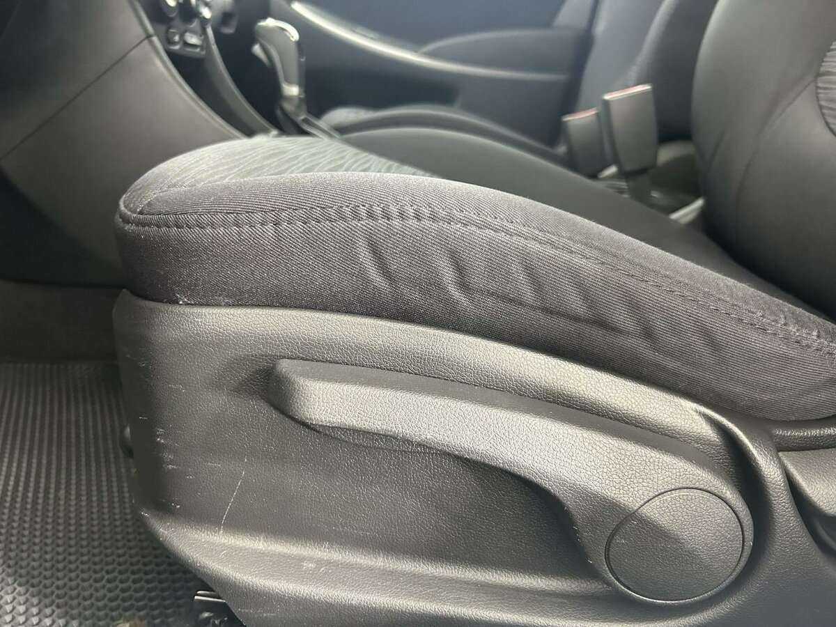 Hyundai Solaris с пробегом — 2015 год. Фото: #9