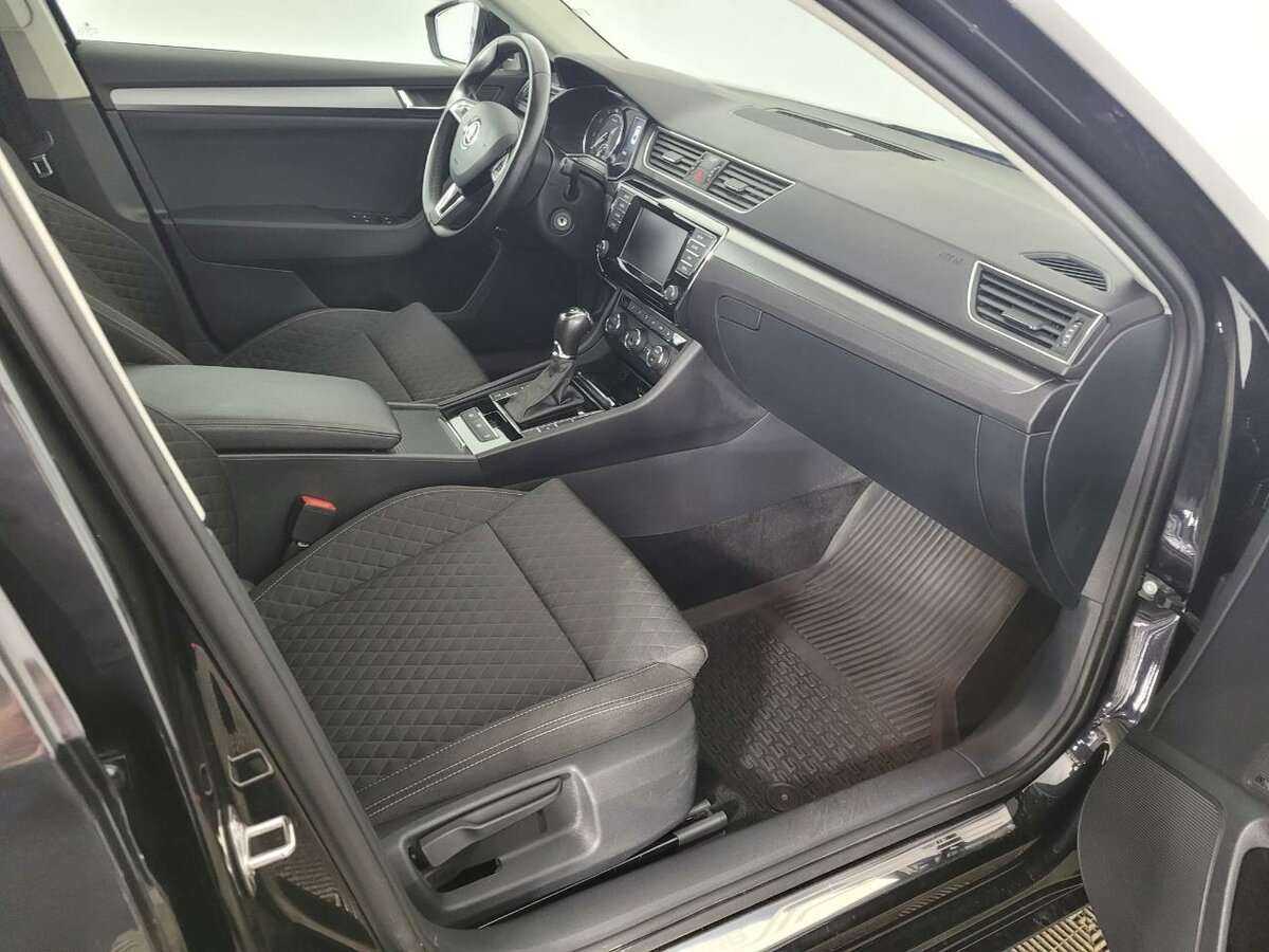 Skoda Superb с пробегом — 2016 год. Фото: #13