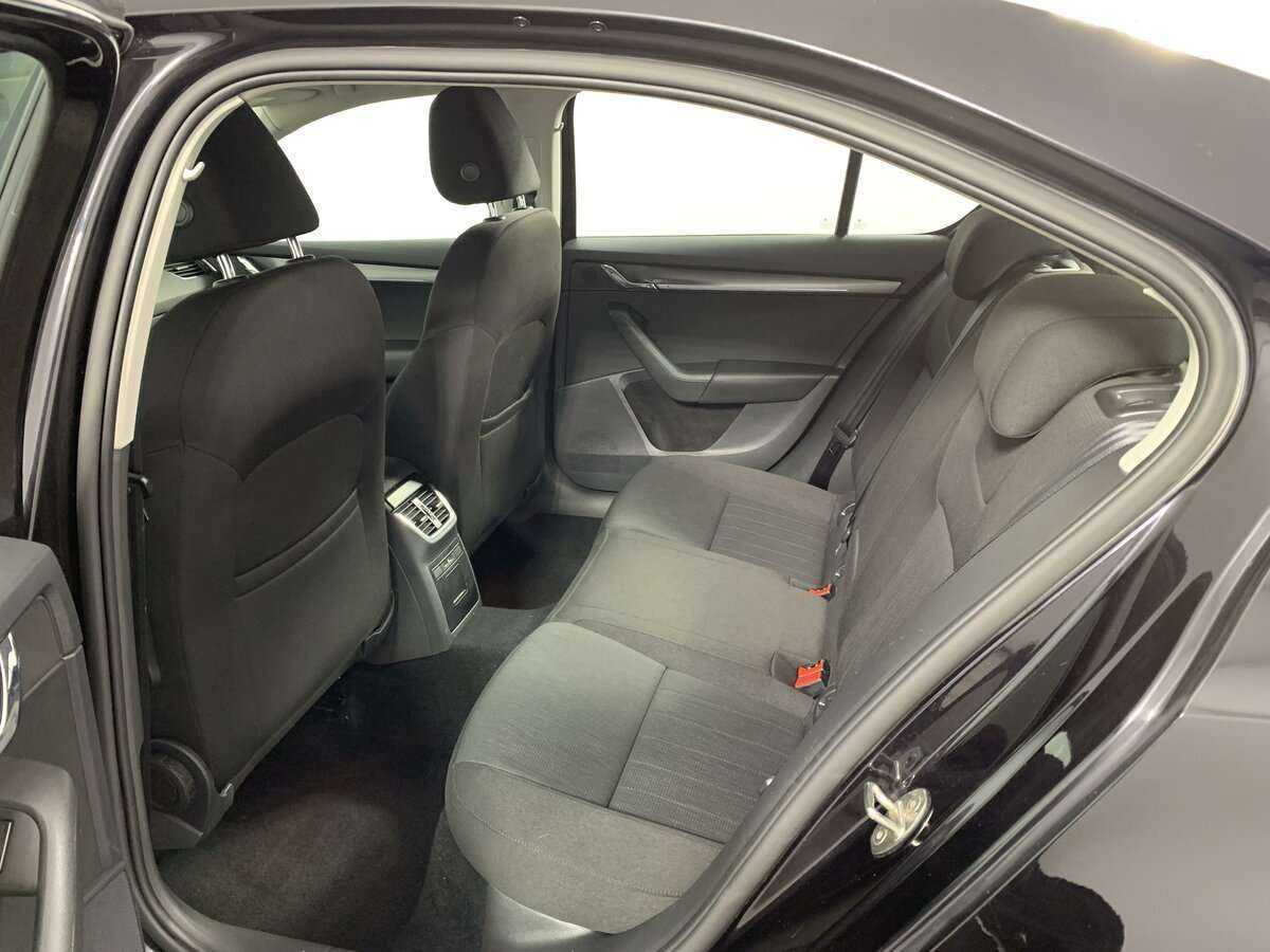 Skoda Octavia с пробегом — 2018 год. Фото: #9