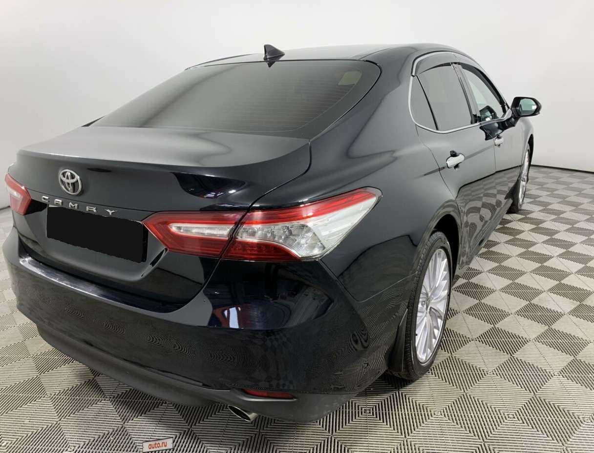 Toyota Camry с пробегом — 2020 год. Фото: #3