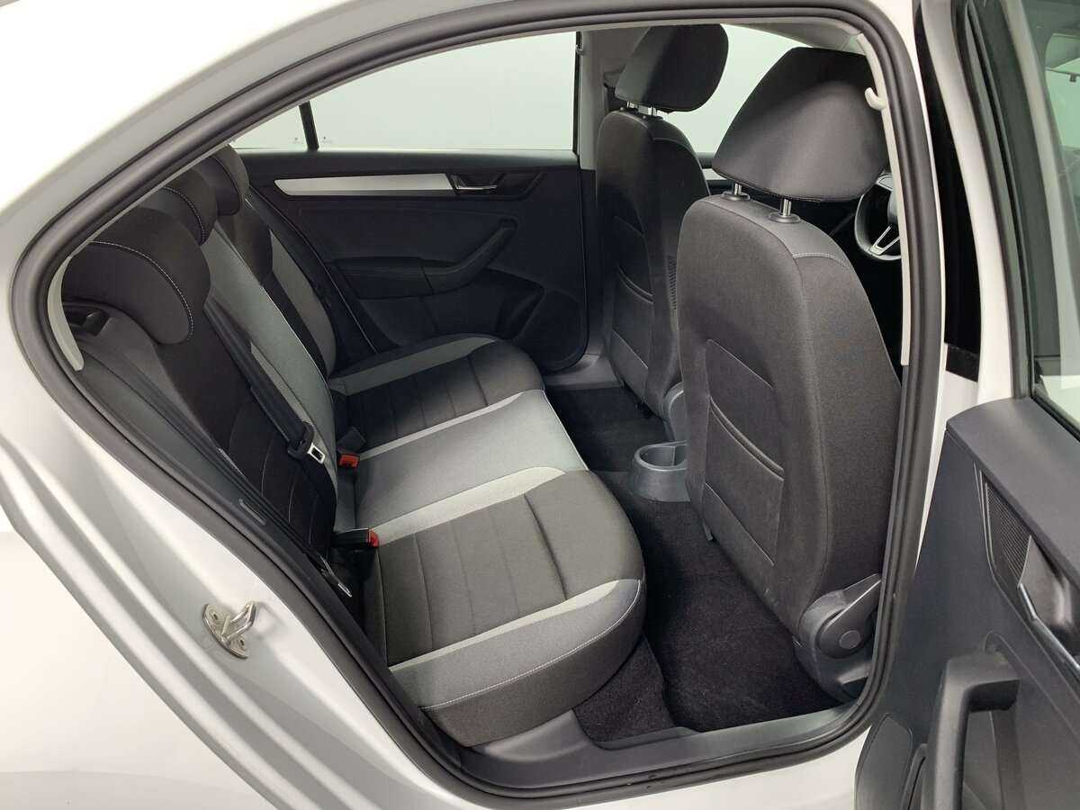 Skoda Rapid с пробегом — 2019 год. Фото: #14