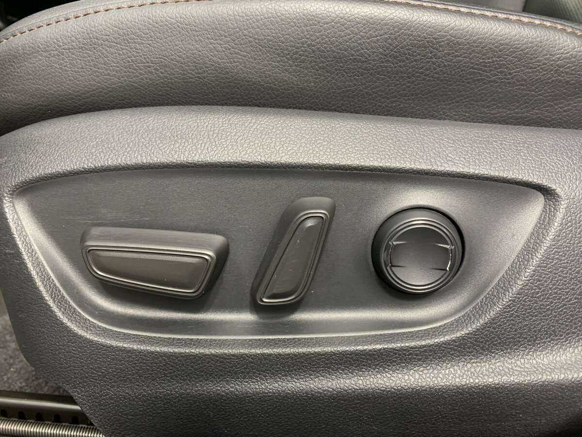 Toyota Camry с пробегом — 2020 год. Фото: #14