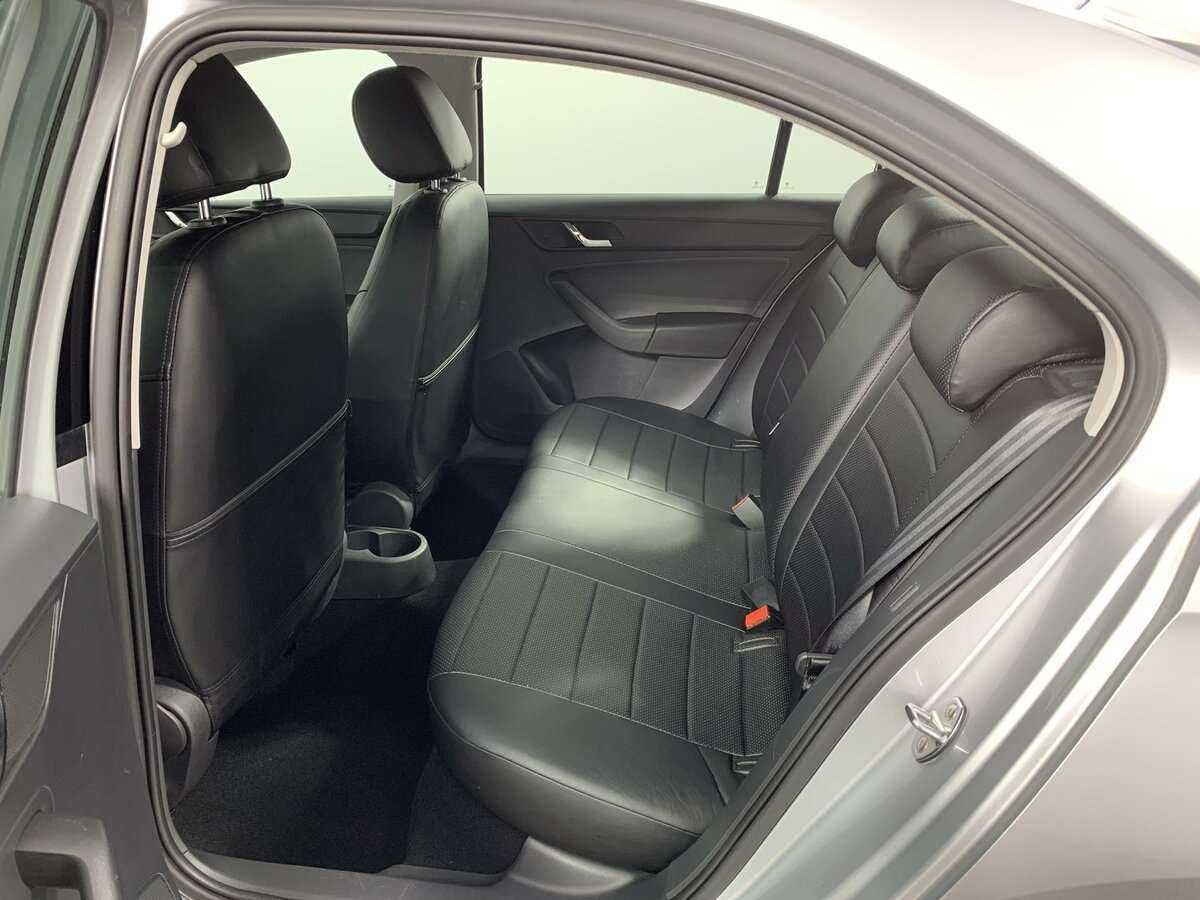 Skoda Rapid с пробегом — 2017 год. Фото: #7