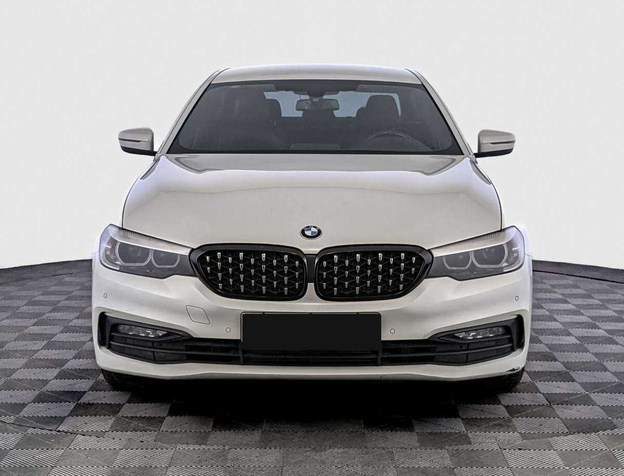 BMW 5 серии с пробегом — 2017 год. Фото: #1