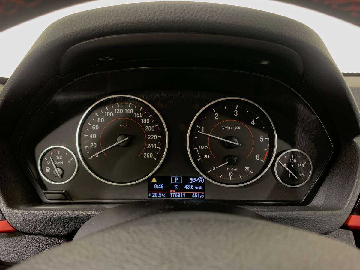 BMW 3 серии с пробегом — 2013 год. Фото: #11