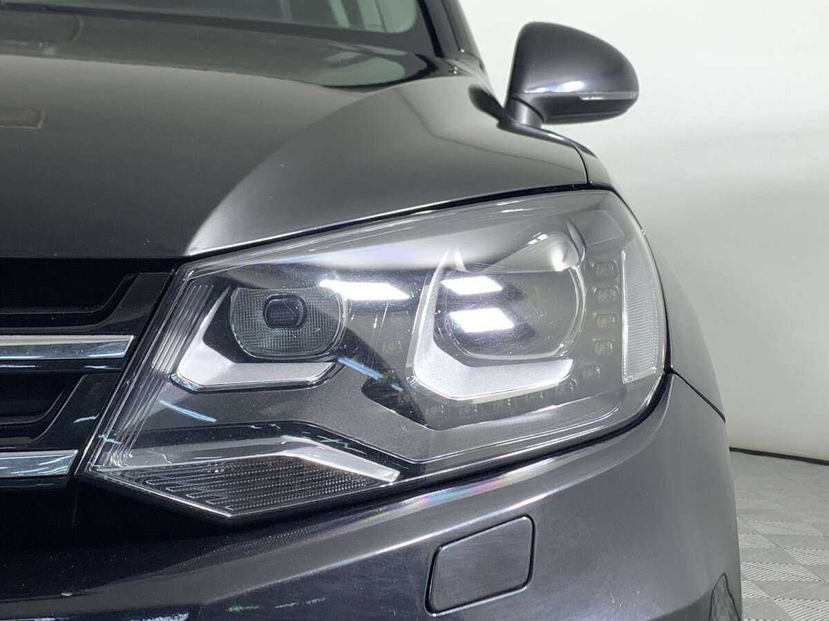 Volkswagen Touareg с пробегом — 2012 год. Фото: #8