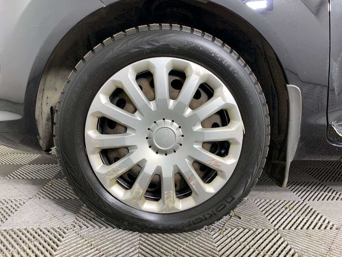 Ford Fiesta с пробегом — 2016 год. Фото: #8