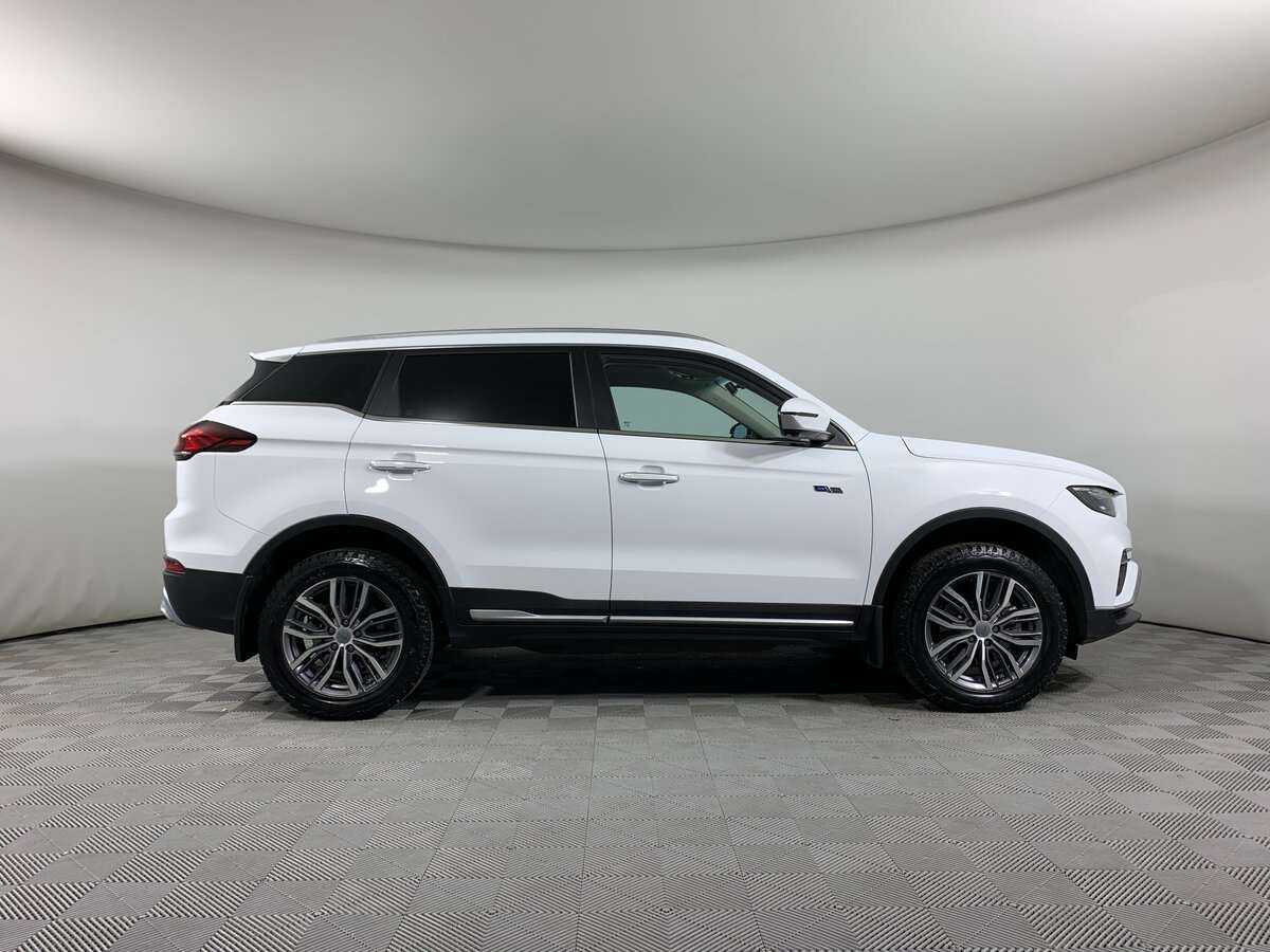 Geely Atlas Pro с пробегом — 2022 год. Фото: #3