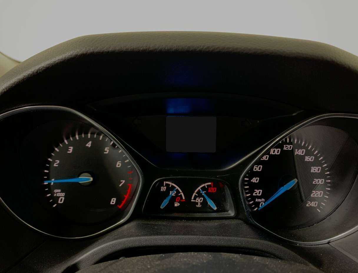 Ford Focus с пробегом — 2015 год. Фото: #11