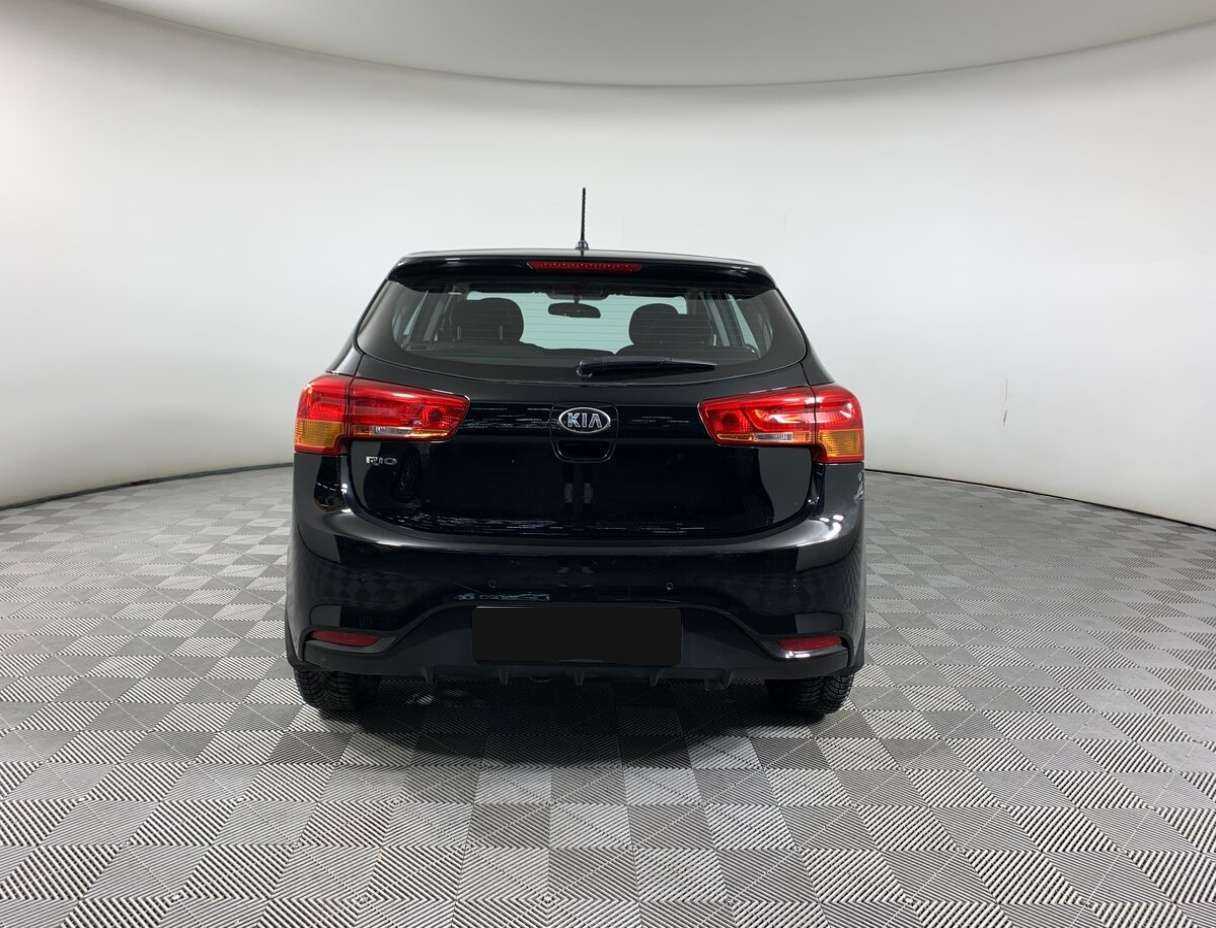 Kia Rio с пробегом — 2016 год. Фото: #5