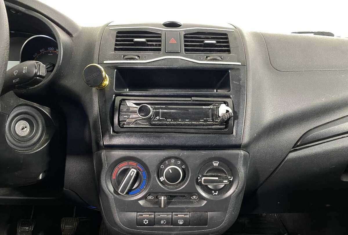 Lada (ВАЗ) Granta с пробегом — 2019 год. Фото: #10