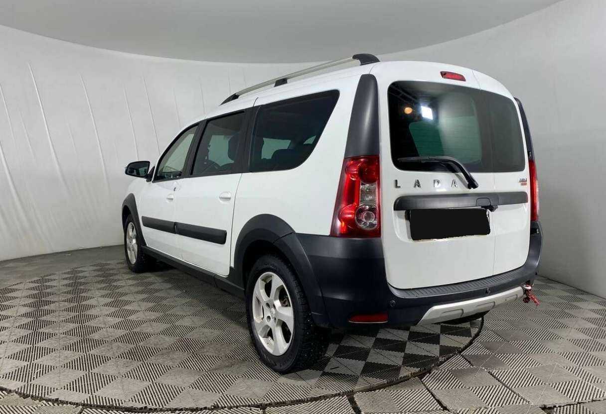 Lada (ВАЗ) Largus с пробегом — 2021 год. Фото: #6