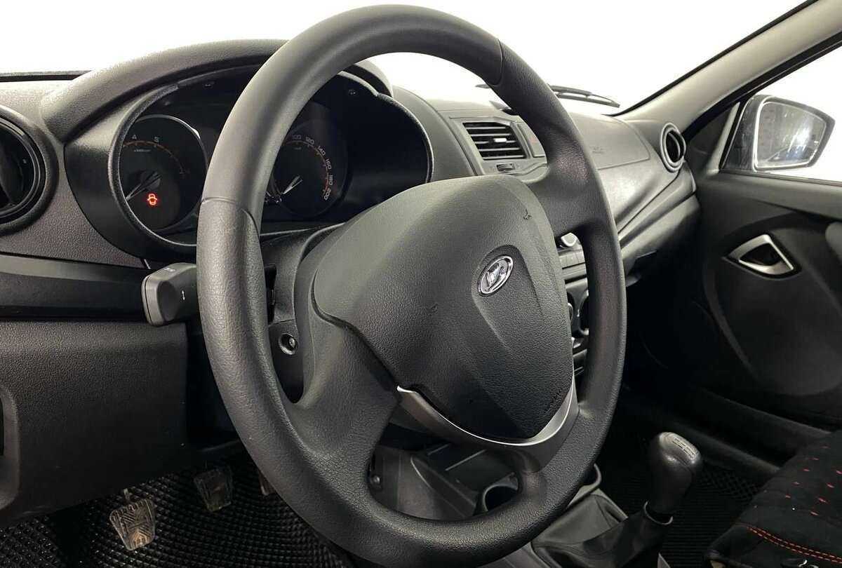 Lada (ВАЗ) Granta с пробегом — 2023 год. Фото: #12