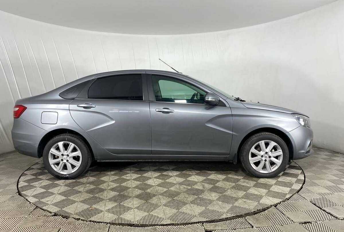 Lada (ВАЗ) Vesta с пробегом — 2020 год. Фото: #3