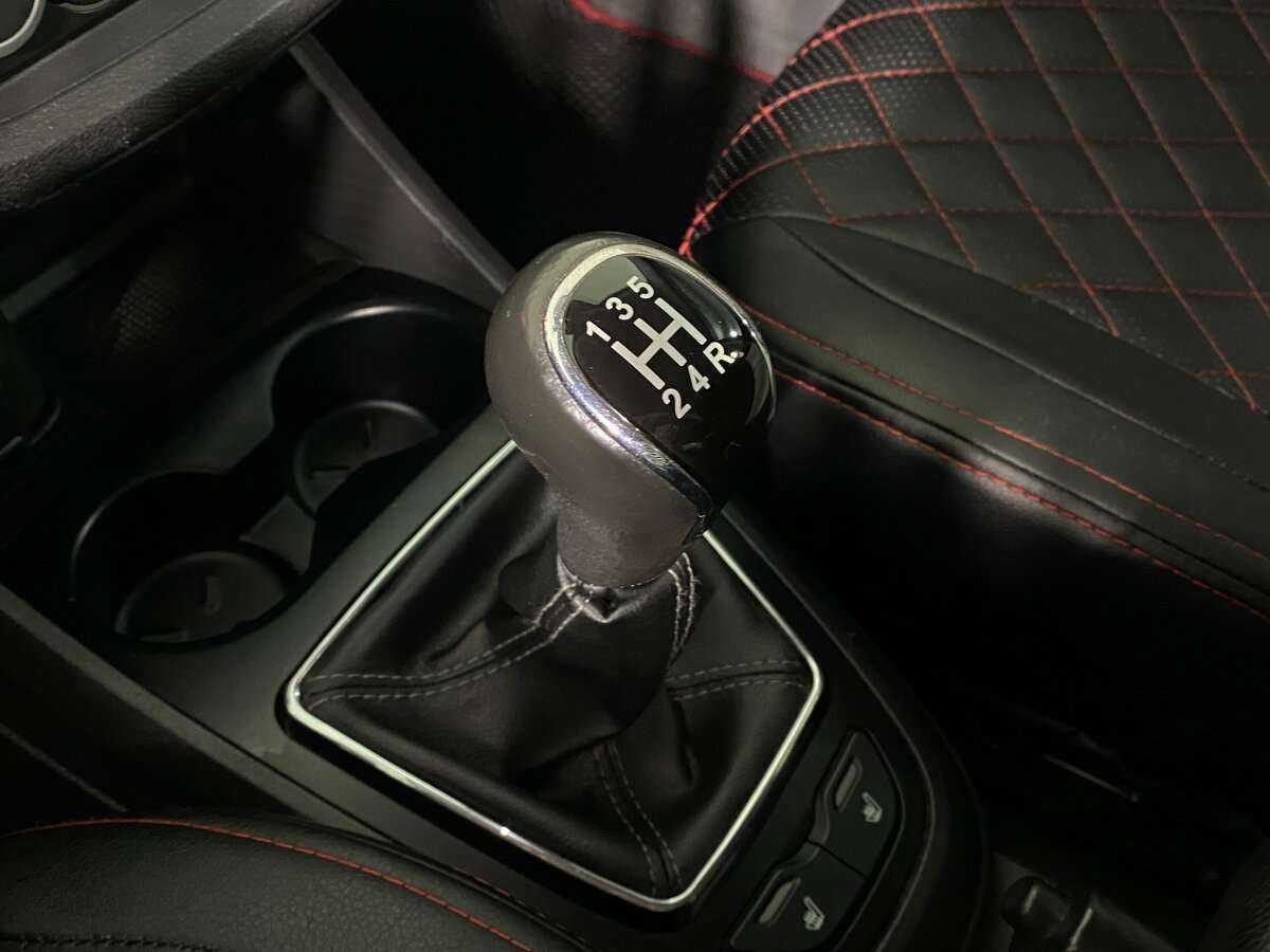 Lada (ВАЗ) Vesta с пробегом — 2017 год. Фото: #14