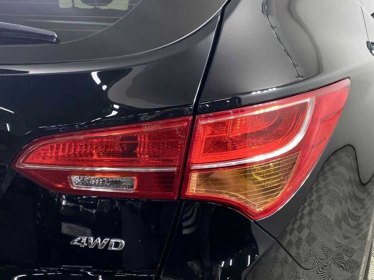 Hyundai Santa Fe с пробегом — 2014 год. Фото: #17