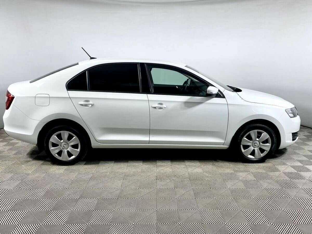 Skoda Rapid с пробегом — 2018 год. Фото: #4