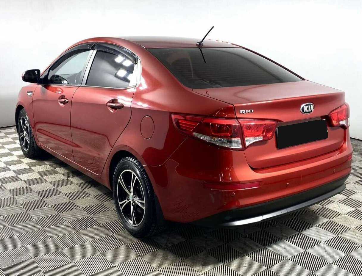 Kia Rio с пробегом — 2016 год. Фото: #6