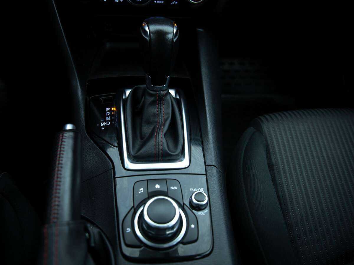 Mazda 3 с пробегом — 2014 год. Фото: #15