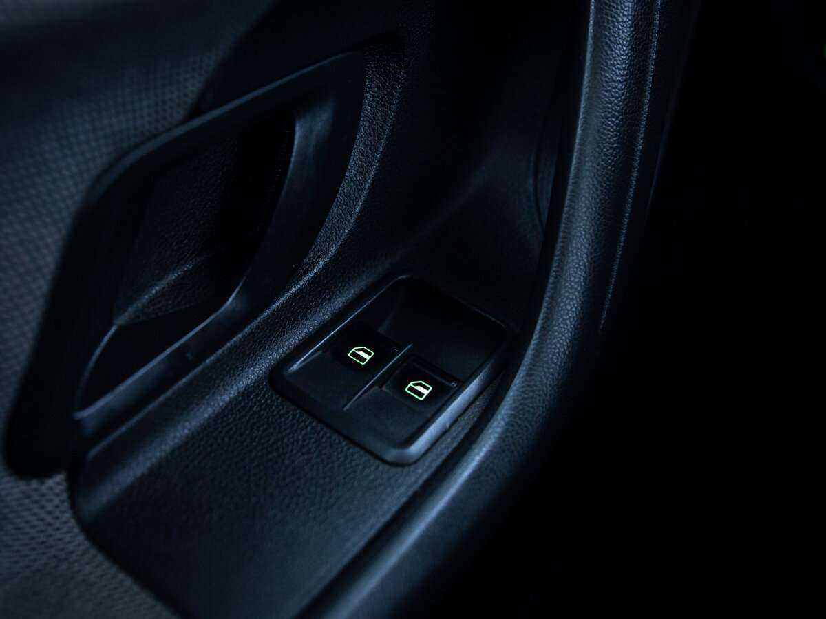 Skoda Fabia с пробегом — 2013 год. Фото: #11