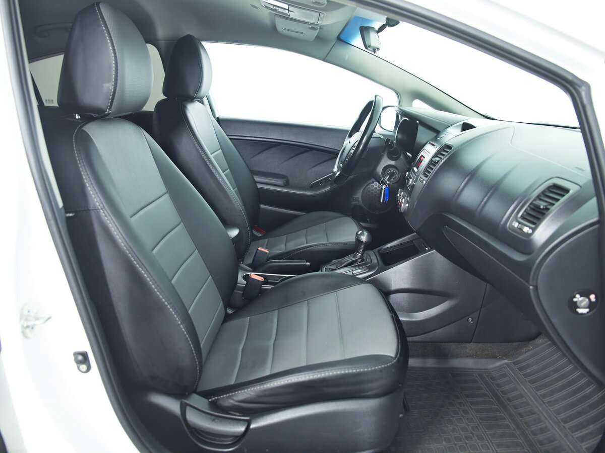 Kia Cerato с пробегом — 2014 год. Фото: #9