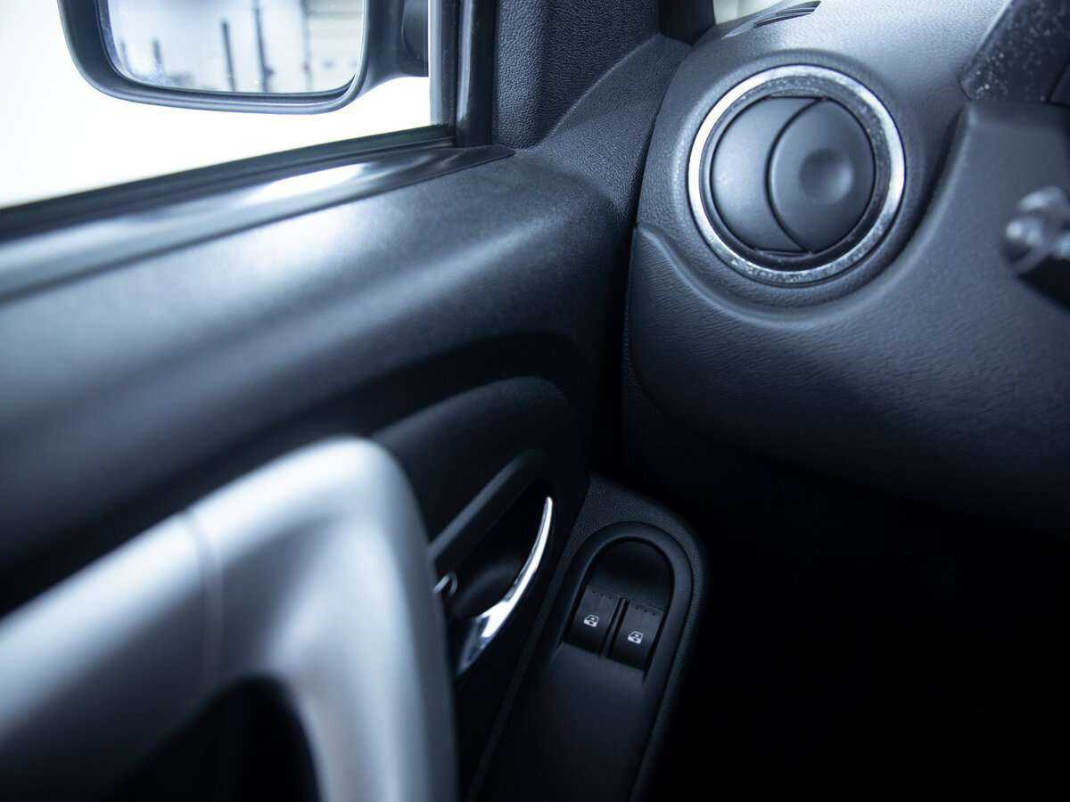 Nissan Terrano с пробегом — 2015 год. Фото: #11