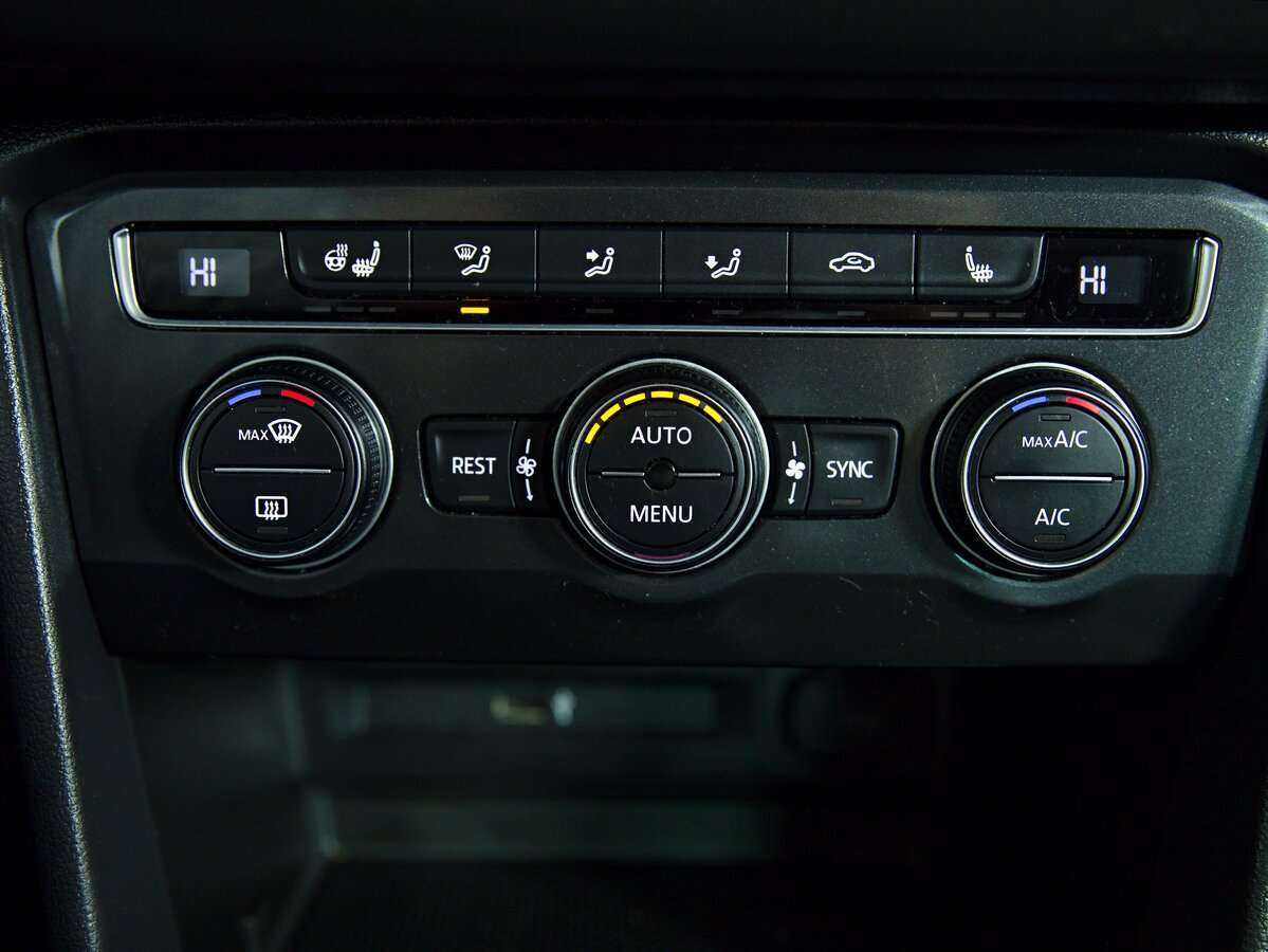 Volkswagen Tiguan с пробегом — 2017 год. Фото: #12