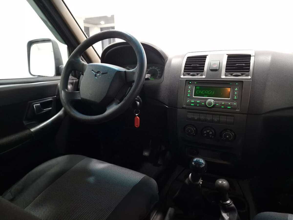 УАЗ Patriot с пробегом — 2012 год. Фото: #4