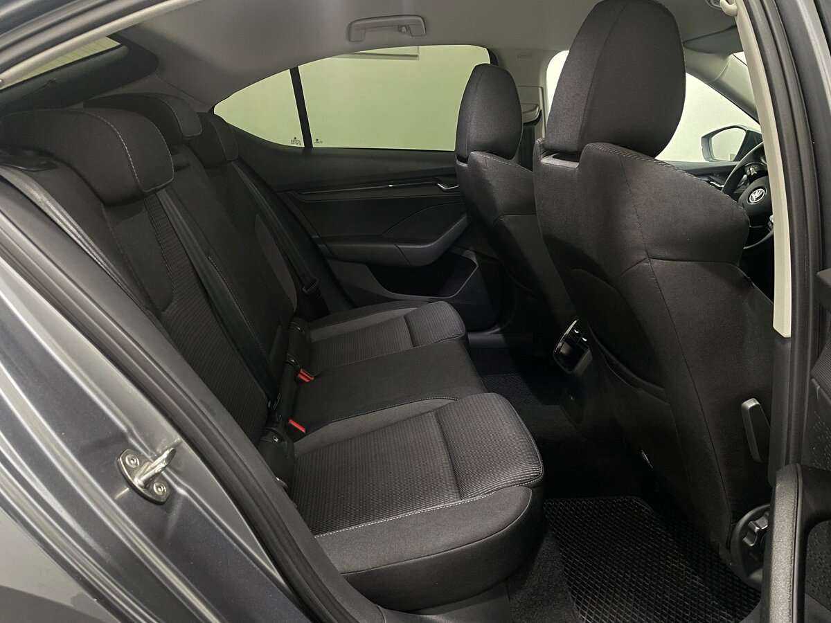 Skoda Octavia с пробегом — 2021 год. Фото: #9