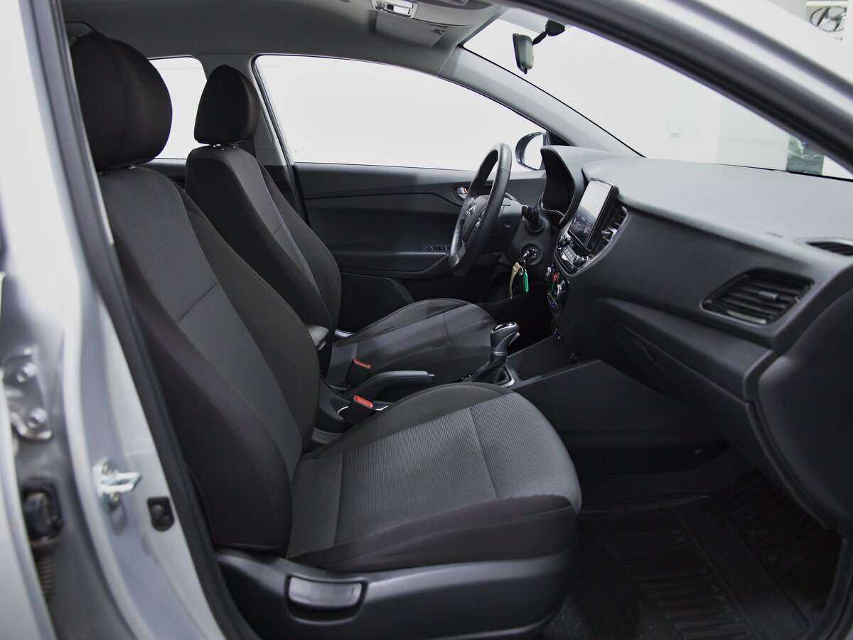 Hyundai Solaris с пробегом — 2021 год. Фото: #5