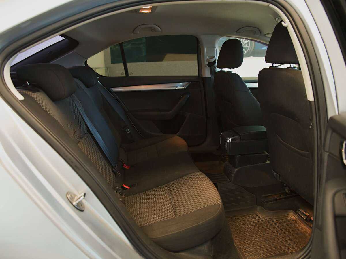 Skoda Octavia с пробегом — 2014 год. Фото: #4