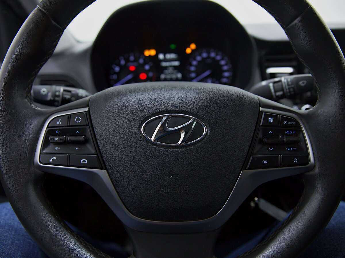 Hyundai Solaris с пробегом — 2020 год. Фото: #4