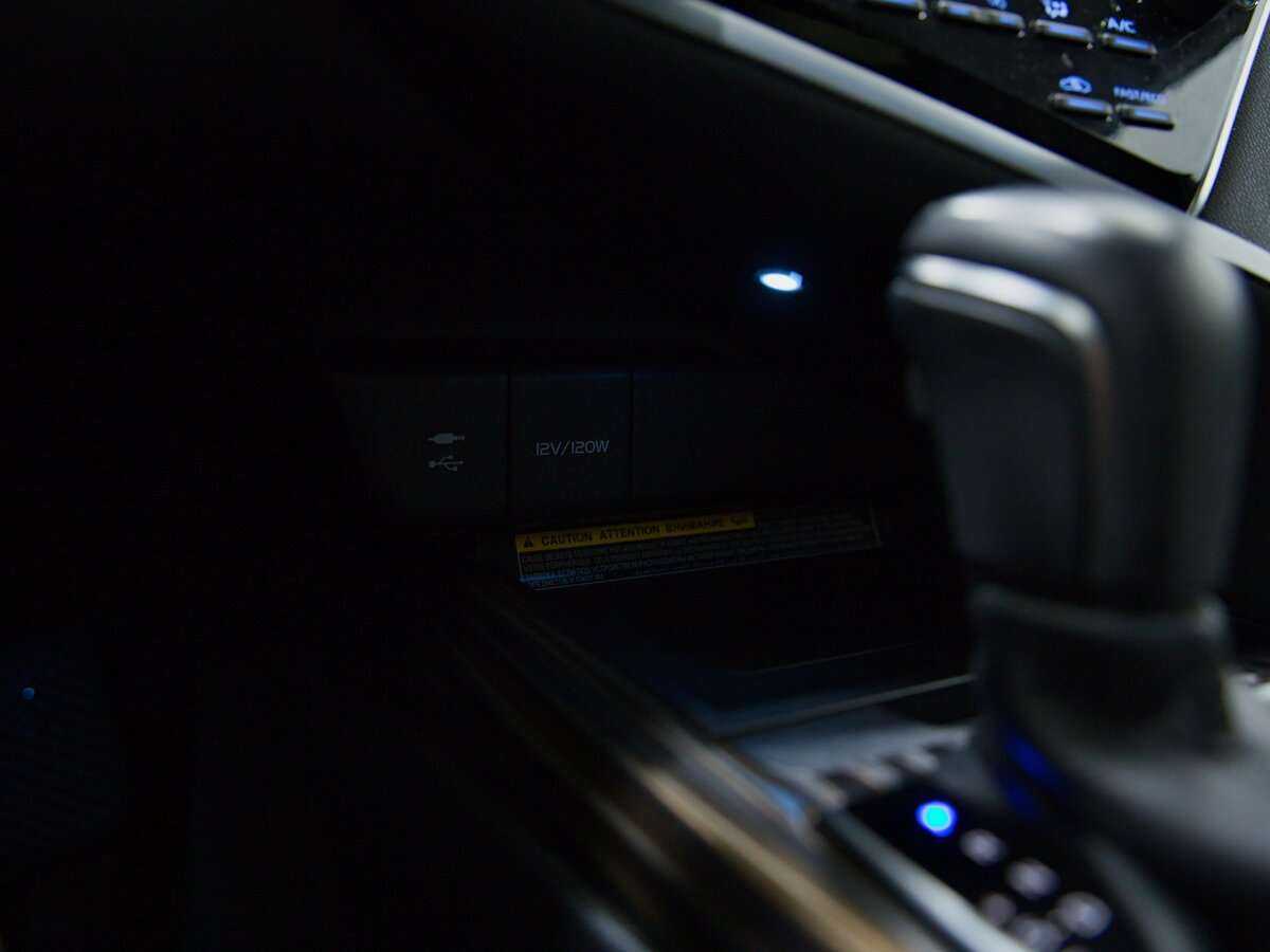 Toyota Camry с пробегом — 2020 год. Фото: #8