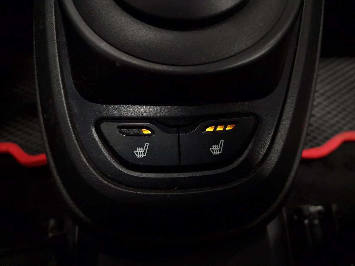 Lada (ВАЗ) Vesta с пробегом — 2018 год. Фото: #8