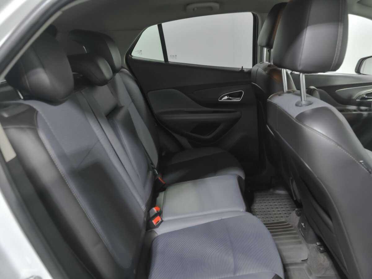 Opel Mokka с пробегом — 2013 год. Фото: #14