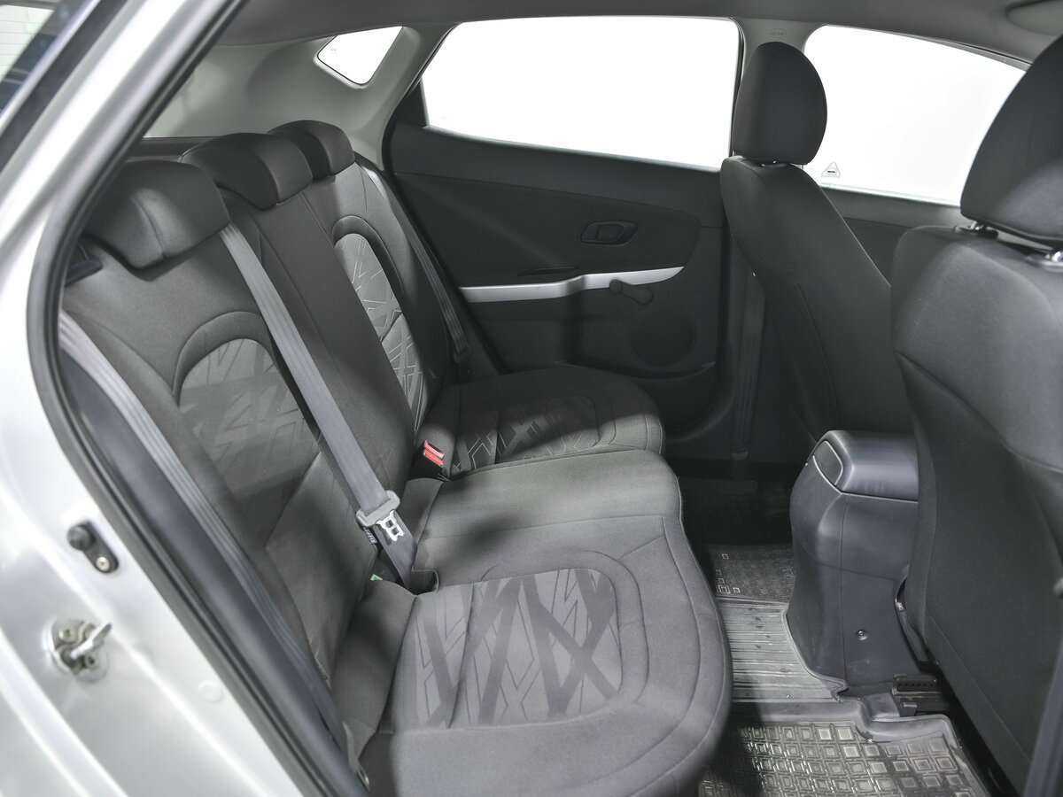 Kia Ceed с пробегом — 2012 год. Фото: #11