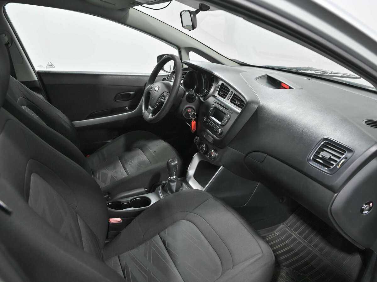 Kia Ceed с пробегом — 2012 год. Фото: #12