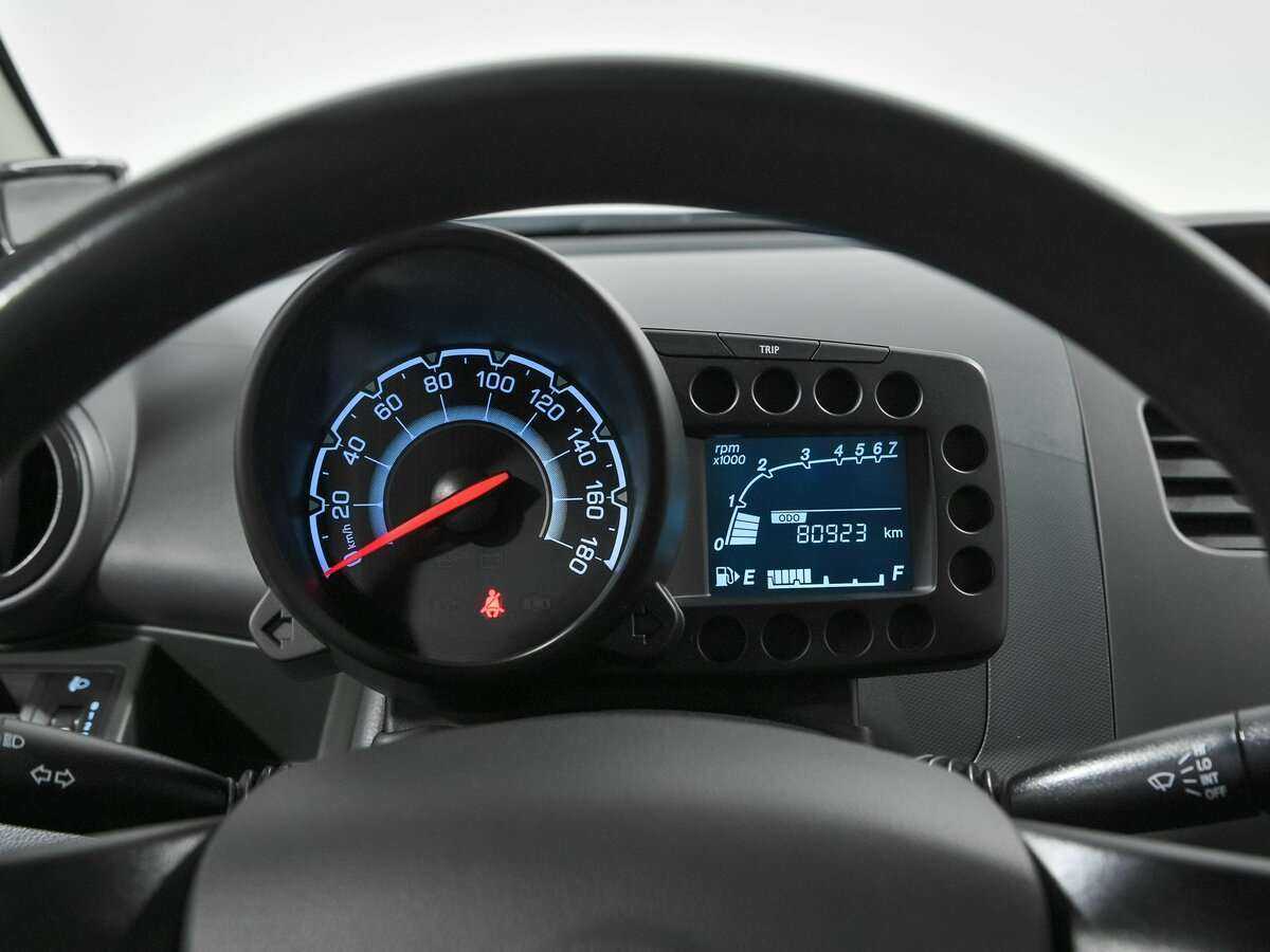 Chevrolet Spark с пробегом — 2013 год. Фото: #6