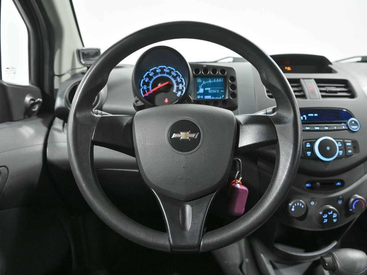 Chevrolet Spark с пробегом — 2013 год. Фото: #7