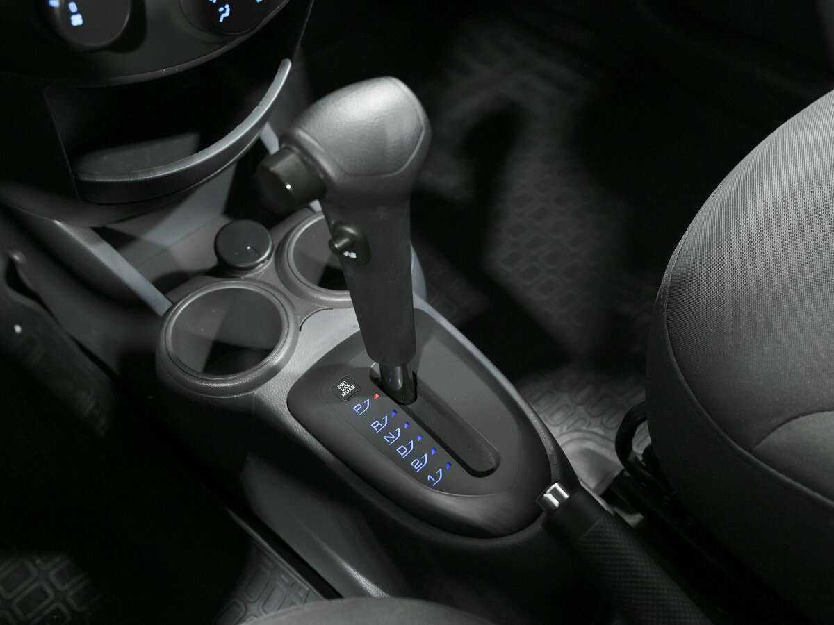 Chevrolet Spark с пробегом — 2013 год. Фото: #9