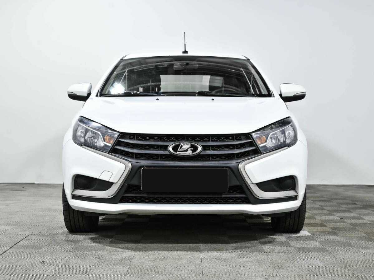 Lada (ВАЗ) Vesta с пробегом — 2018 год. Фото: #1