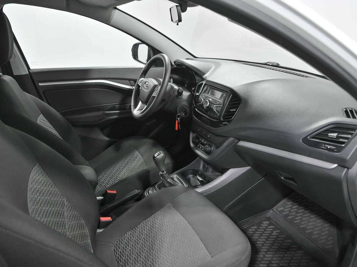 Lada (ВАЗ) Vesta с пробегом — 2018 год. Фото: #6