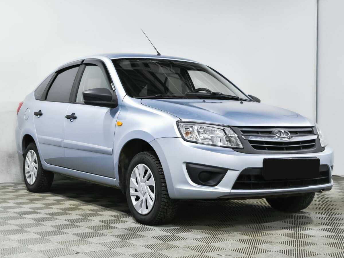 Lada (ВАЗ) Granta с пробегом — 2015 год. Фото: #2