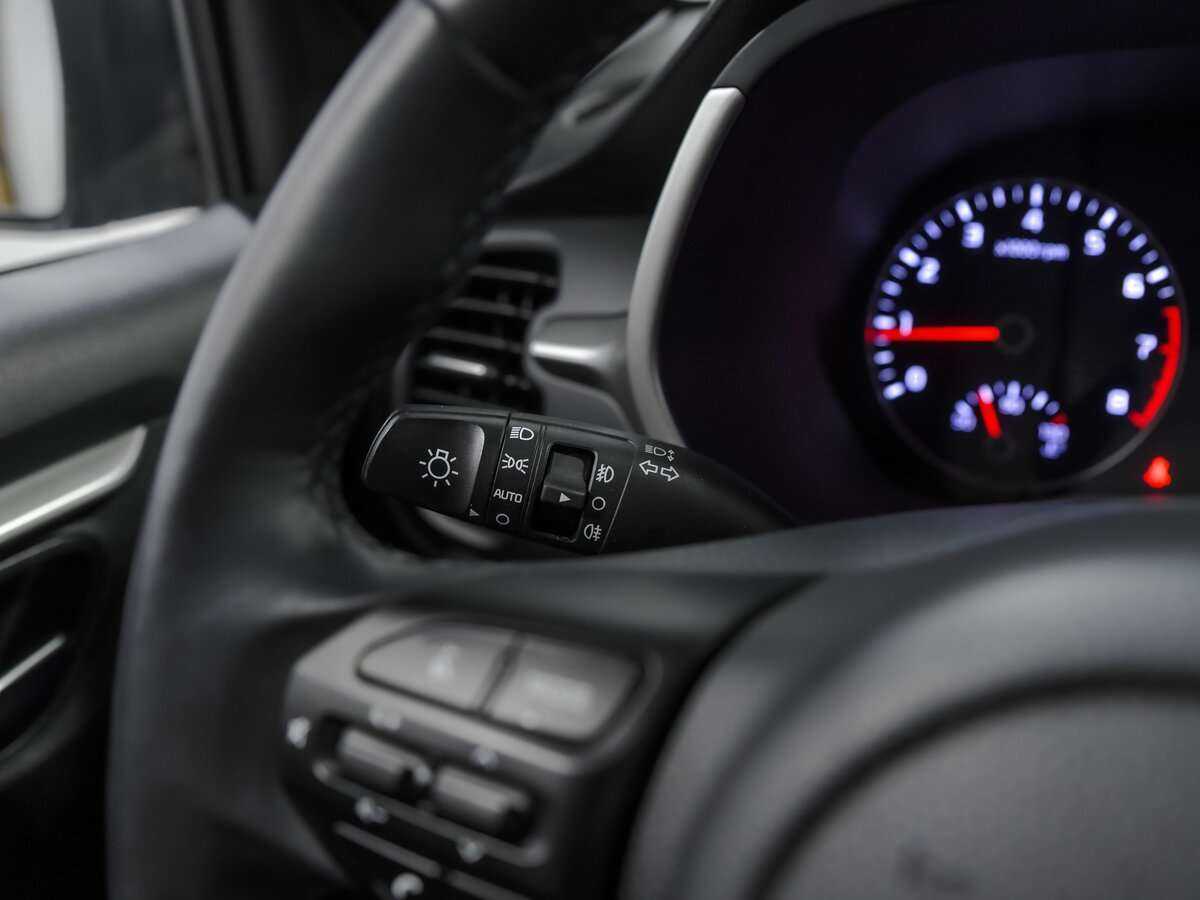 Kia Rio с пробегом — 2021 год. Фото: #6