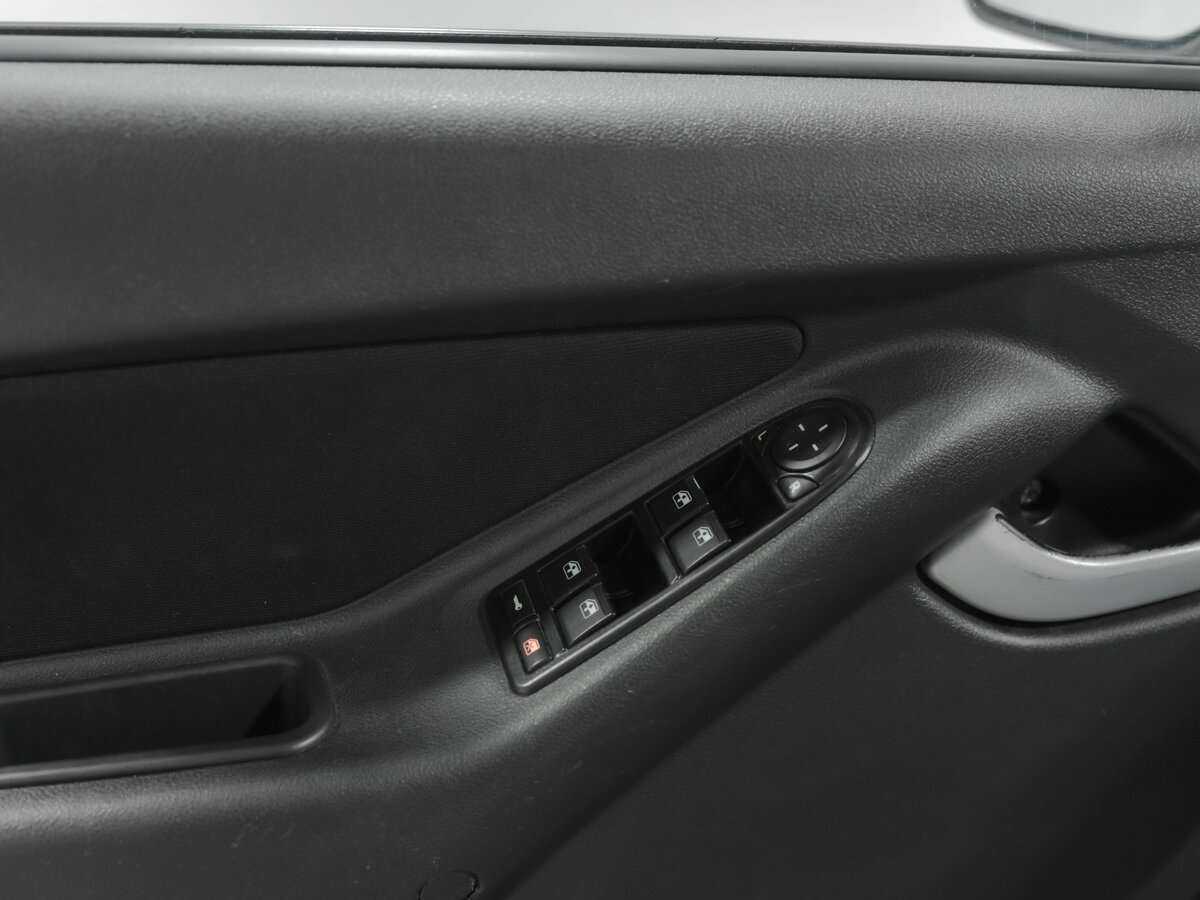 Lada (ВАЗ) Kalina с пробегом — 2013 год. Фото: #10