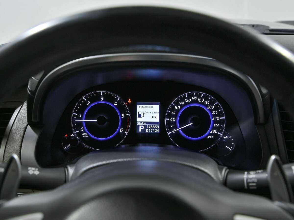 Infiniti FX с пробегом — 2012 год. Фото: #7