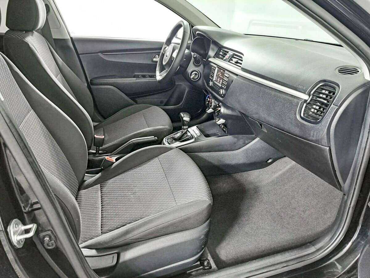 Kia Rio с пробегом — 2017 год. Фото: #8