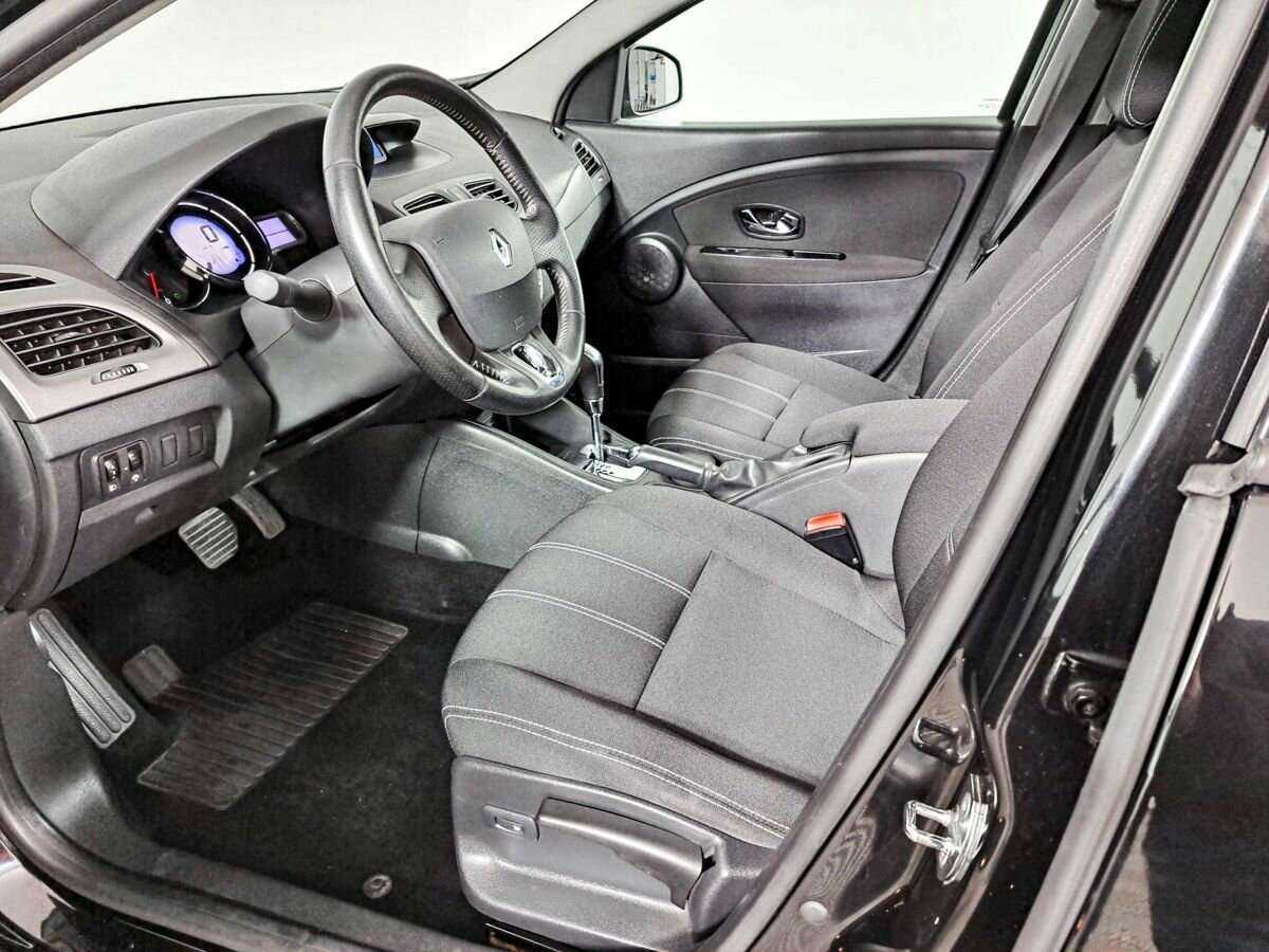 Renault Fluence с пробегом — 2013 год. Фото: #13