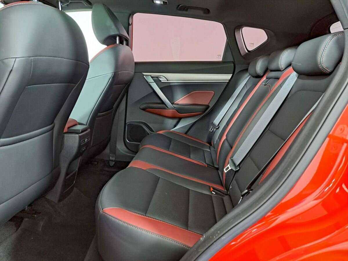 Geely Coolray с пробегом — 2020 год. Фото: #9