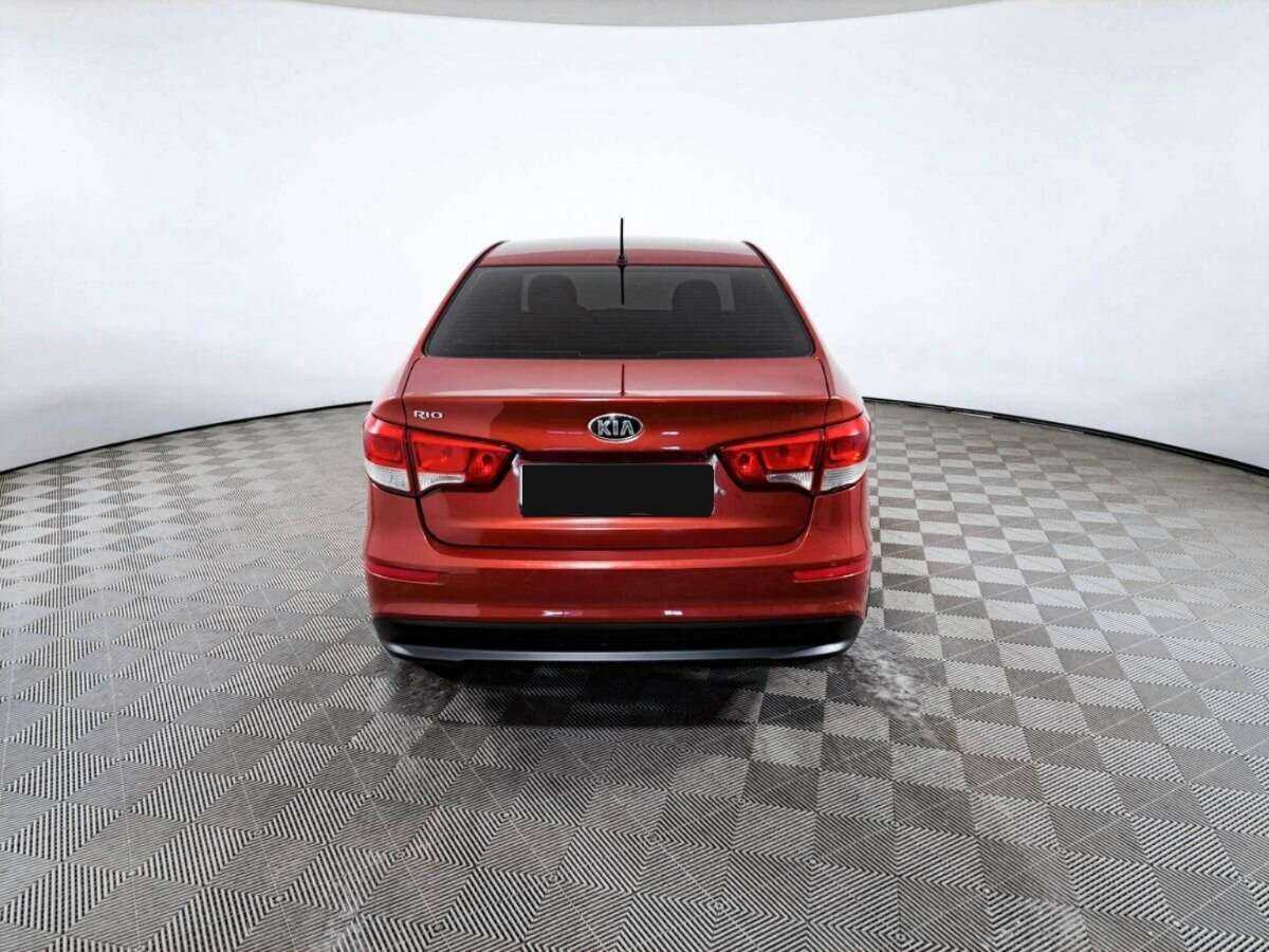 Kia Rio с пробегом — 2016 год. Фото: #5